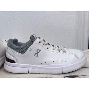 On Cloud "The Roger" Sneakers‎ Men's 9.5White Leather Tennis Shoes Swiss Enginee